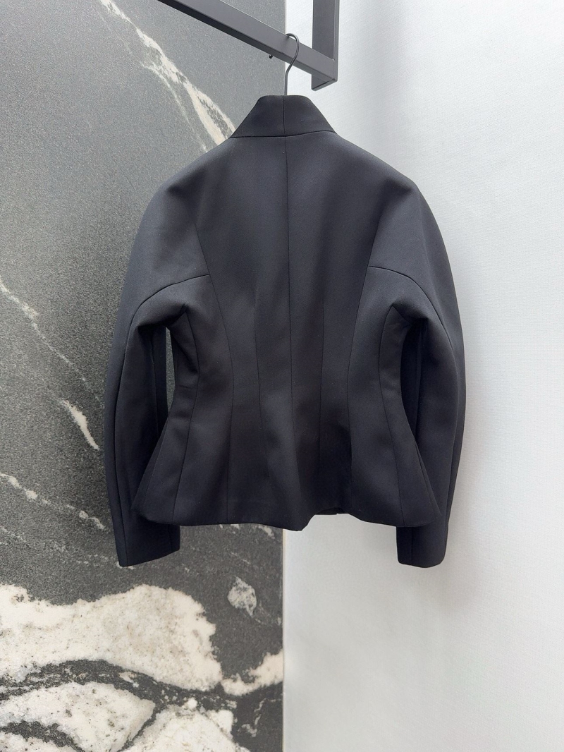 chr1st1an D10r outwear